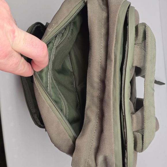 Brevité Camera Backpack Olive Green Travel Bag Multi-Pocket Laptop Compartment - Picture 5 of 13